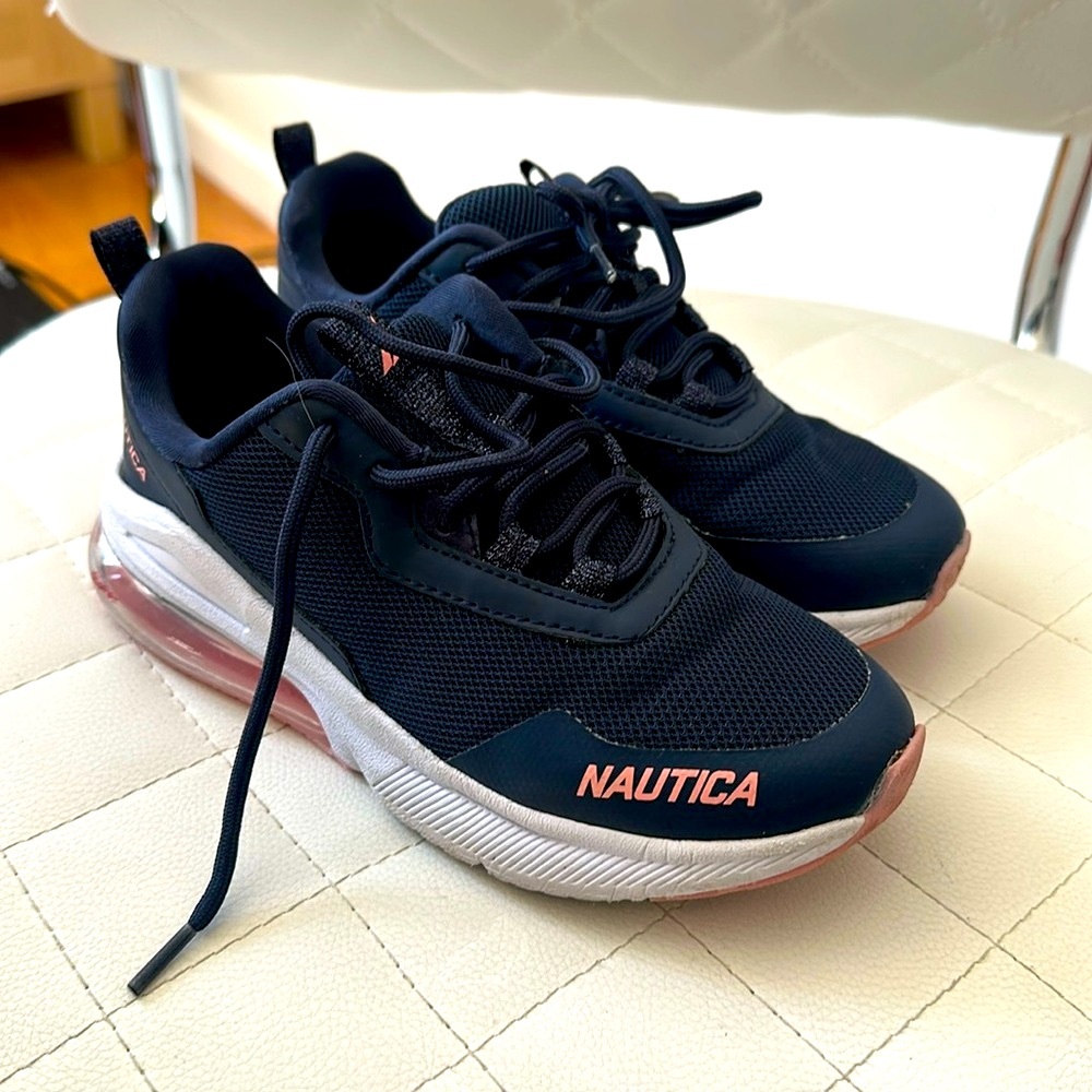 Pink and navy Náutica sneakers size 1